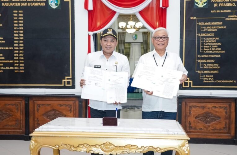 Perkuat Sistem Logistik Pangan se-Madura, Bupati Sampang Teken MoU dengan Direktur SDM