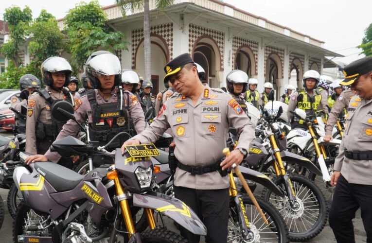 Kesiapsiagaan Akhir Tahun: Apel Gelar Pasukan Operasi Lilin Semeru 2025 di Surabaya