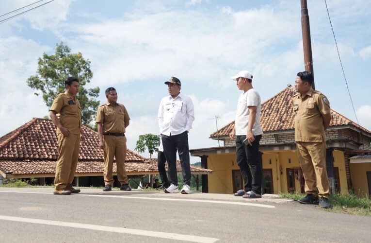 Bupati Tinjau Pelaksanaan Proyek ruas Jalan Penghubung Sampang – Pamekasan