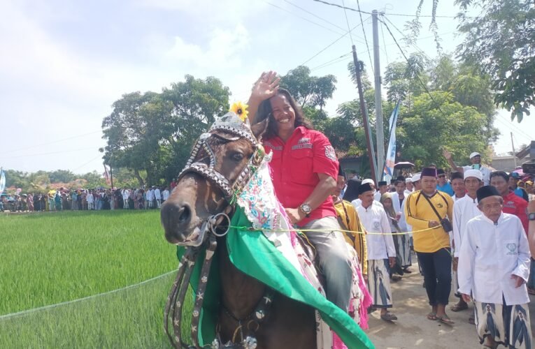 Momen Bersejarah, H.Moh Yasin Resmikan Jalan Anggaran Dana Pribadi 2 M.Sepanjang Tujuh Kilometer.