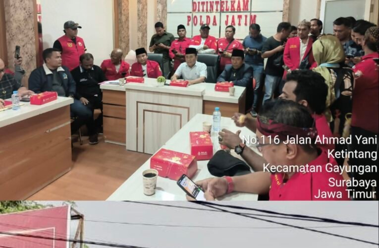 MADAS Geruduk Polda Jatim! Tuntut Oknum Polres Tuban Dicopot!
