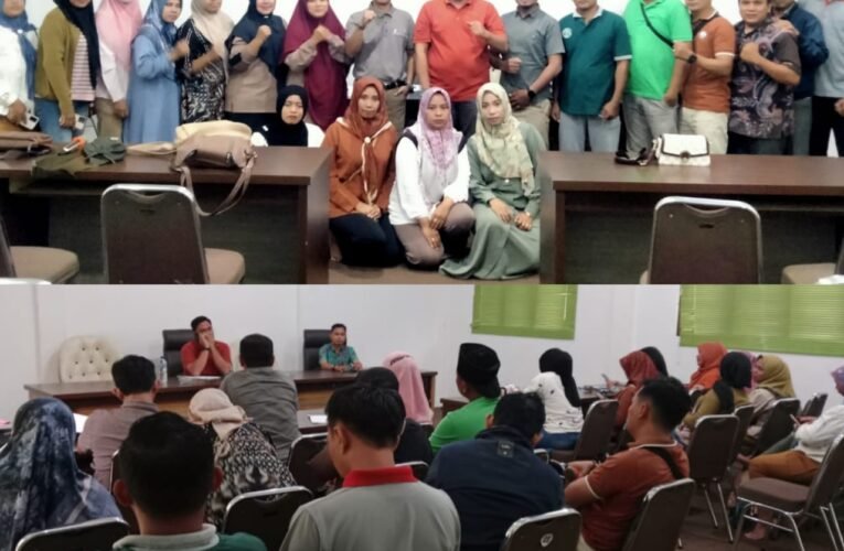 Puluhan Nakes PPPK Paruh Waktu Pamekasan Bincang Santai Dengan Anggota DPRD, Minta Kaji Ulang Nominal Gaji Yang Mereka Terima