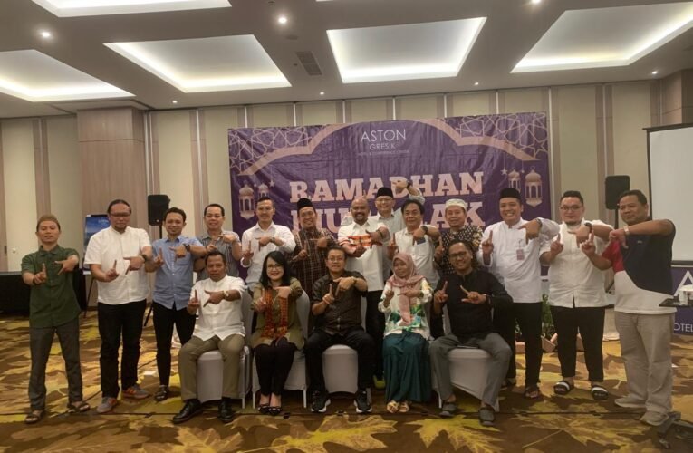 Eratkan Silaturahmi, Buka Bersama DIH 50 UNTAG Dihadiri Dekan dan Kappdi