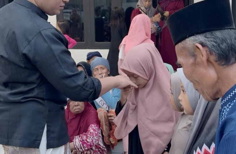 Satuan pelayanan (SPPG) menggelar santunan Puluhan Anak yatim Janda tua Dan Relawan Di kabupaten sampang
