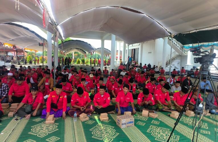 MADAS SEDARAH PERKUAT PERSATUAN MELALUI HAUL BUJU’ SEMADURA DAN HALAL BIHALAL NASIONAL