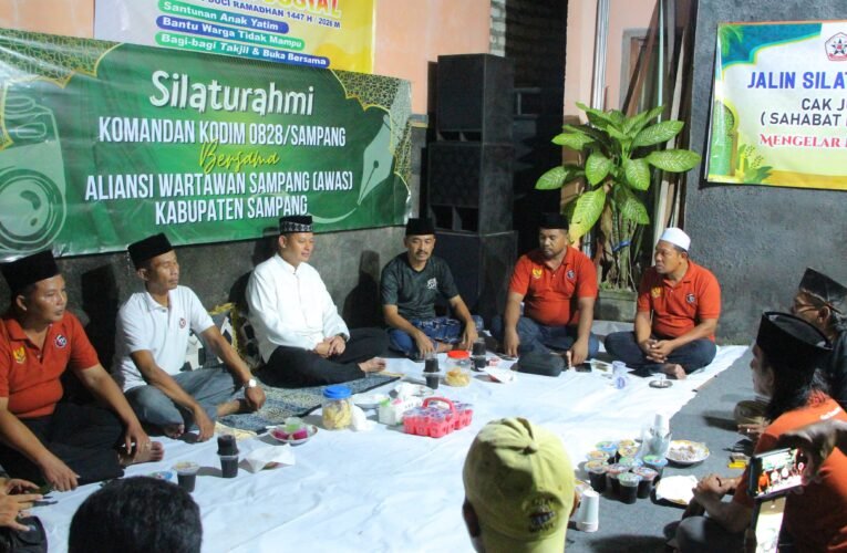 Bukti Kemitraan Strategis, Dandim 0828 Sampang Hadir Langsung Giat Buka Puasa Bersama AWAS Sampang