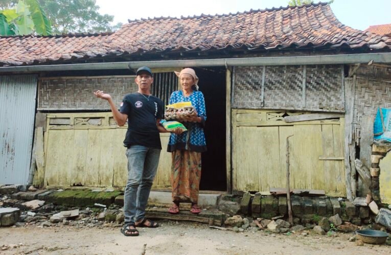 Lagi_Lagi.!!! Ketua Awas Kunjungi Warga Tidak Mampu Di Sampang