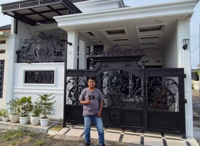 Rifai Pemuda Pengamen Asal Desa Banyumas Sampang,Sukses Jadi Agen Property Di Surabaya.
