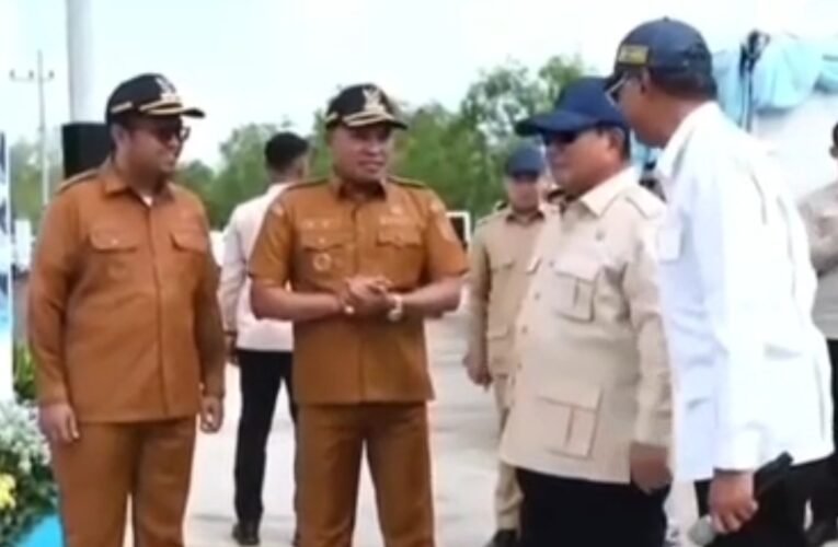 Wujud Visi Sampang Hebat Bermartabat Plus, Presiden Prabowo di Dampingi Bupati dan Wabup Resmikan Jalan Inpres di Kabupaten Sampang