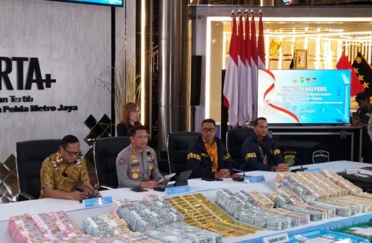 Polda Metro Jaya Dalami Dugaan Korupsi, Barang Bukti Emas dan Uang Tunai Disita, Tersangka Segera Diumumkan