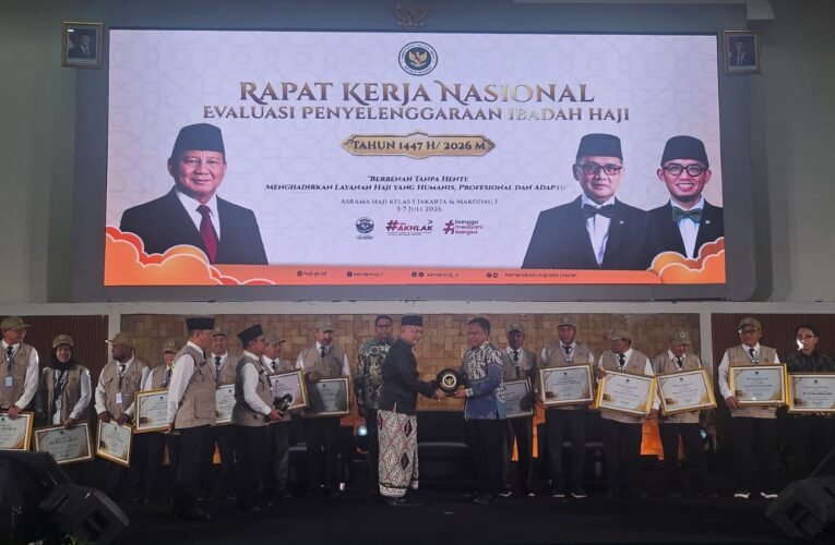 Dukung Sukses Penyelenggaraan Haji 2026, Polri Terima Penghargaan dari Kementerian Haji dan Umrah RI